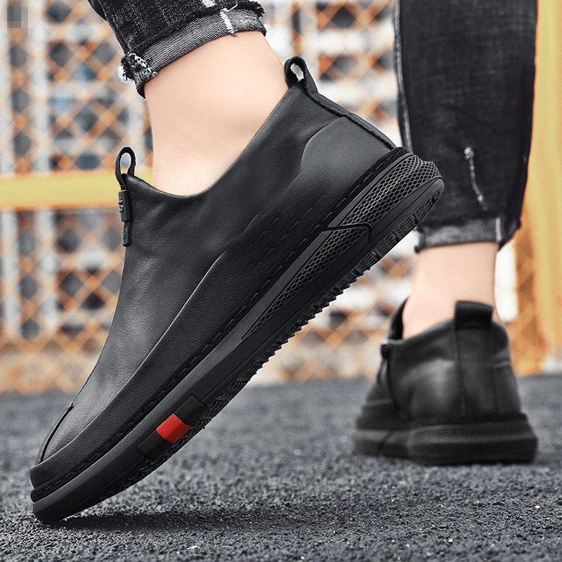 2024 New Man's Leather Casual Shoes Mans Sneakers Comfortable Slip on Flats Fashion Korean Shallow Loafers Zipper Flat Sneakers