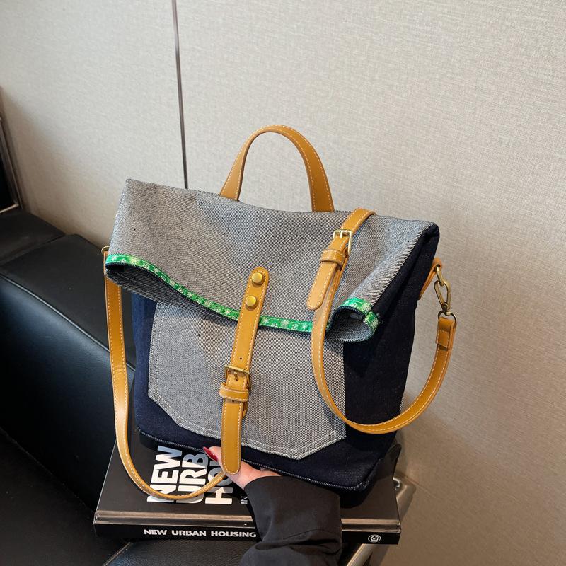 

Denim female college student class bag commuter tote bag new large capacity shoulder messenger bag серый