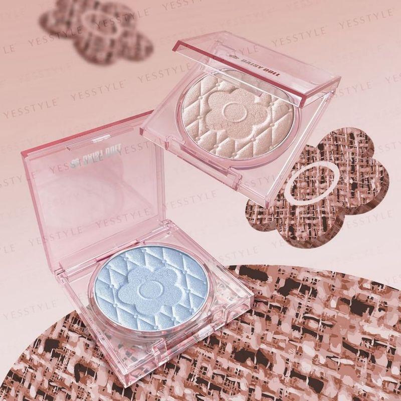 Club Cosmetics - DAISY DOLL Powder Blush Bloom