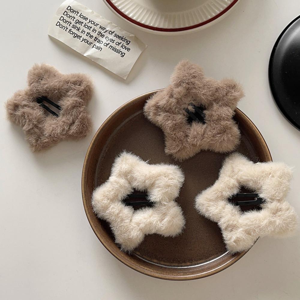 4/2pcs Autumn and Winter Creamy Curry Plush Star Hair Clips,Cute Hair Clips,Suitable for Women's Autumn and Winter Wearing