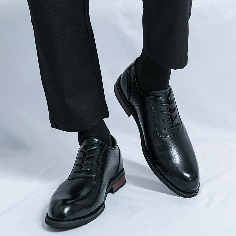 New large size leather shoes fashionable men's business banquet dress shoes trendy British style retro lace-up leather shoes