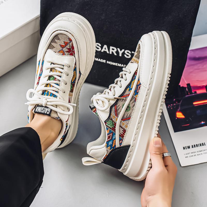 Neue Herren-Skateboardschuhe im klassischen Stil mit niedriger Spitze und dicker Sohle, bequeme Basketball-Sneakers mit weicher Sohle