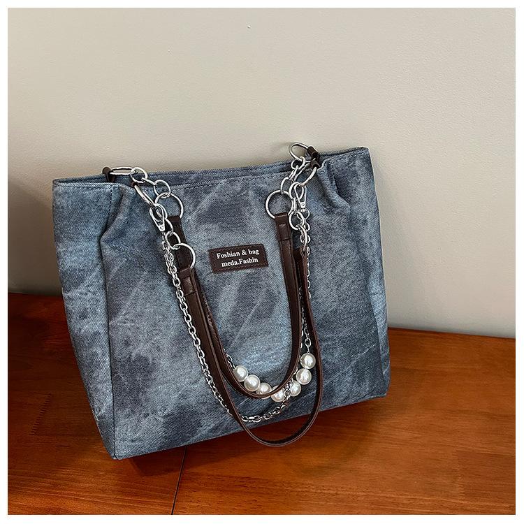 

2025 New Personality Versatile Trend Women s Bag Commuter Large Capacity Underarm Bag Korean Version Fashion Simple Shoulder Bag синий