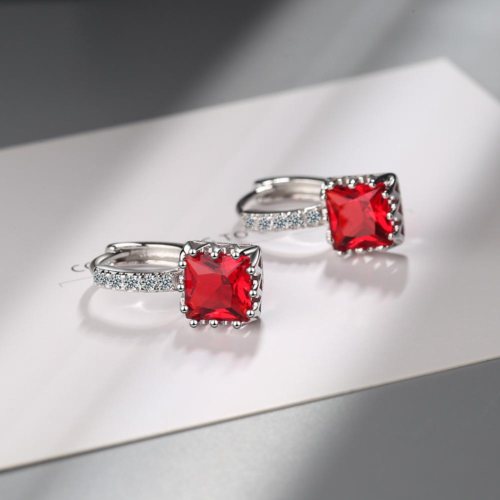 925 Sterling Silver Hot Heart AAA Zircon Stud Earrings For Women Exquisite Student Girlfriend Jewelry Accessories Wedding Party