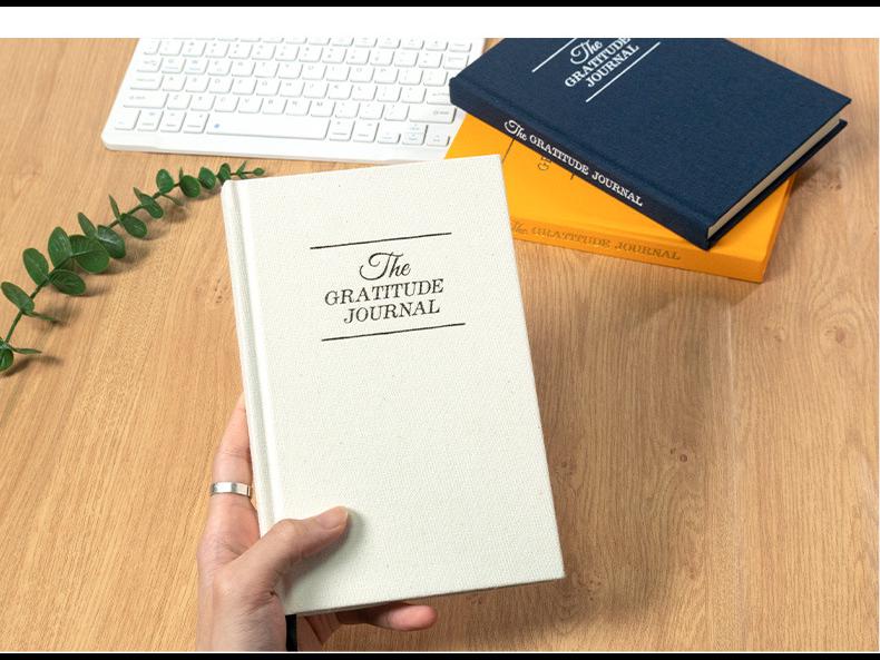 5-Minuten-Dankbarkeitstagebuch: Englische Ausgabe – Leineneinband mit Goldprägung, Notizblock aus Dolly-Papier