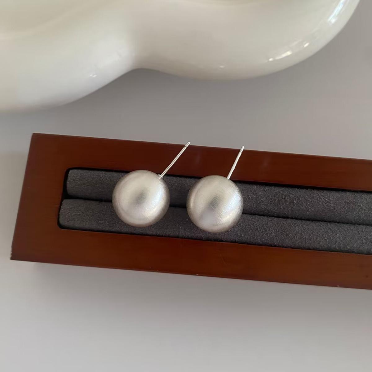 French Minimalist Brushed Silver Round Stud Earrings - Unique, High-End S925 Silver Needle