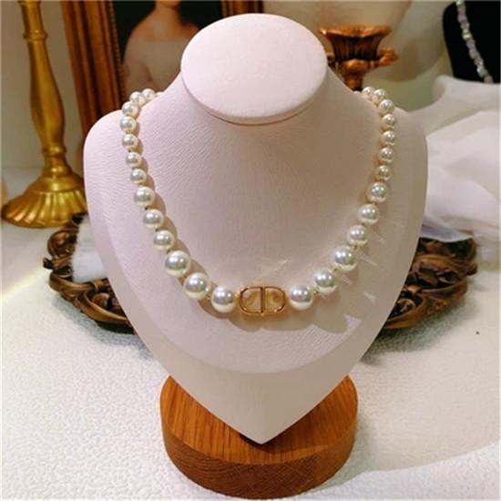 

Роскошь Мода Письмо Кулон Чокер Ожерелье для женщин Девушки Винтаж Золото Цвет Круглый Бисер Имитация Жемчужное Ожерелье Collier Ювелирные изделия Подарки