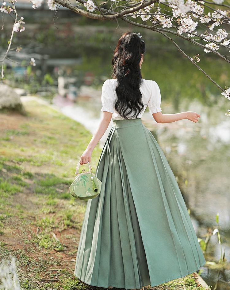 Embroidered Flower Chinese Hanfu Set: Short Sleeve Top & Horse-Face Skirt