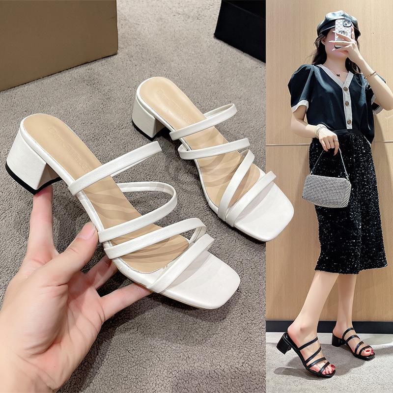 2025 New Black Strappy Sandals Fairy Fairy Wind Mid-heeled Cool Slippers Female Outer Thick Heel with Women's Shoes
