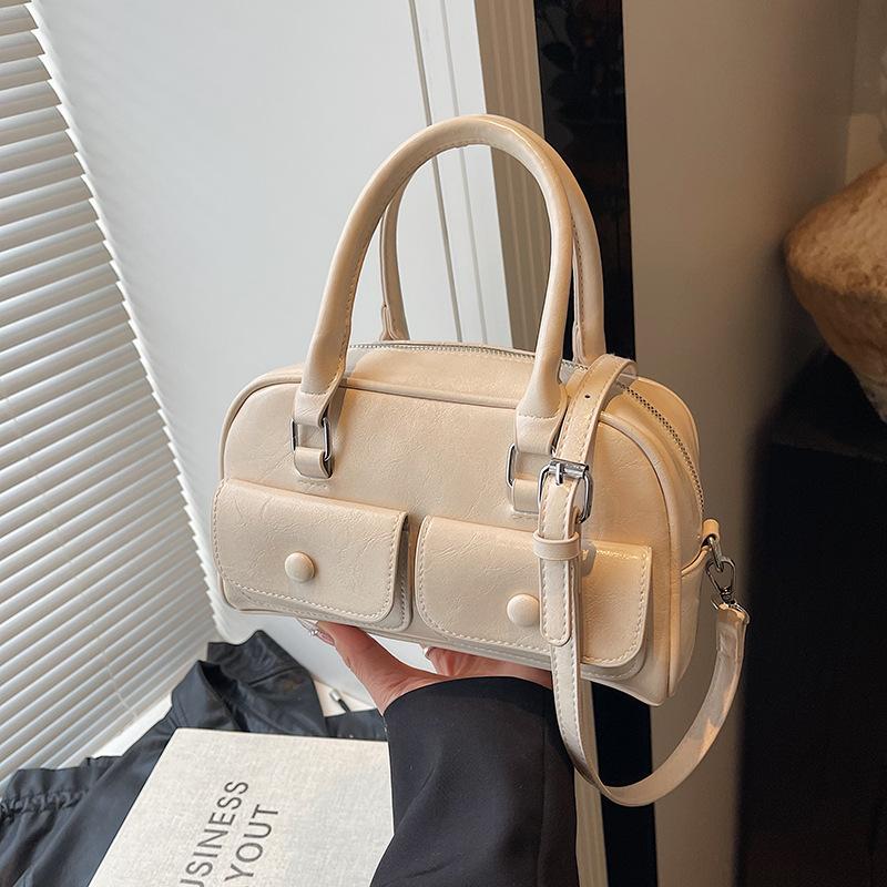 High-end Underarm Bag Women's New Fashion Versatile Shoulder Bag Niche Design Commuter Pillow Bag