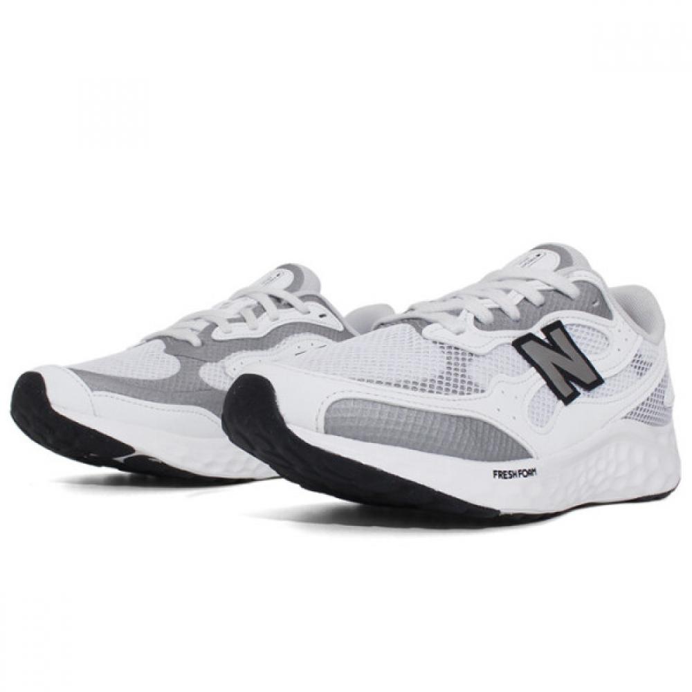 New Balance Arishi Fresh Foam Running Shoes