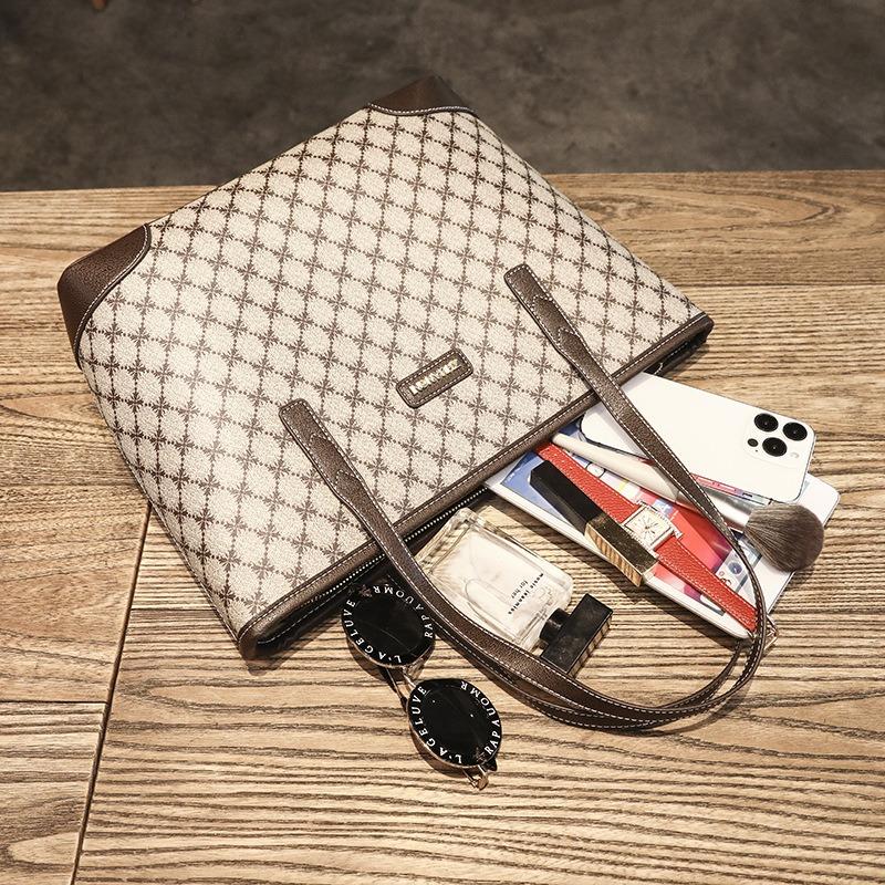 New Large-capacity Women's Bag Fashionable and Simple Diamond Tote Bag Casual Versatile Shoulder Bag Underarm Bag