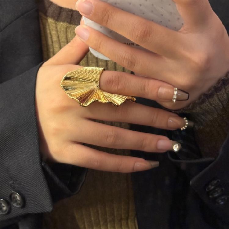 Geometric Gold Sturdy Alloy Knuckles Joint Rings for Trendy Women and Men Featuring Hip Hop Punk Leaves Designs