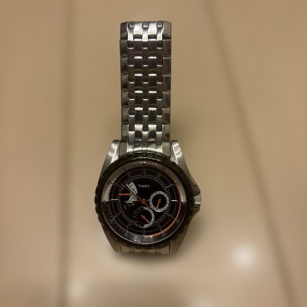 Серебряные часы Timex с хронографом
