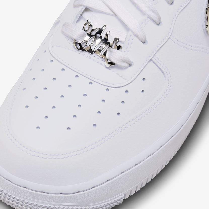 FV3616-101 Nike Air Force 1 Low Metal Fundido (de los hombres)