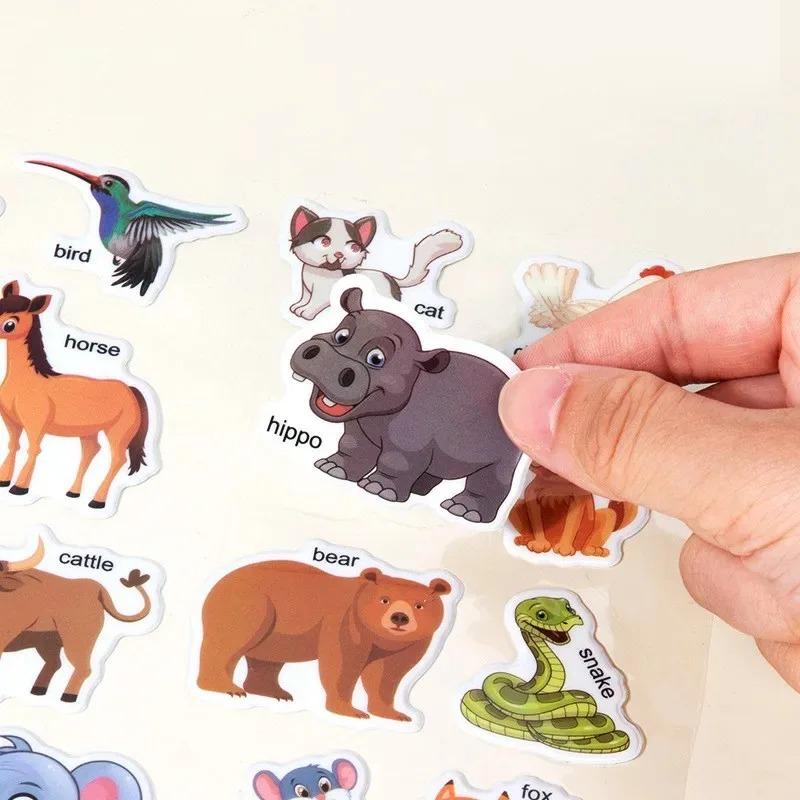 Herbruikbaar Cartoon Stickerboek voor Kinderen Meerdere Scènes DIY Puzzelspel Educatief Leren Klassiek Speelgoed voor Leeftijd 2-4 Cadeaus