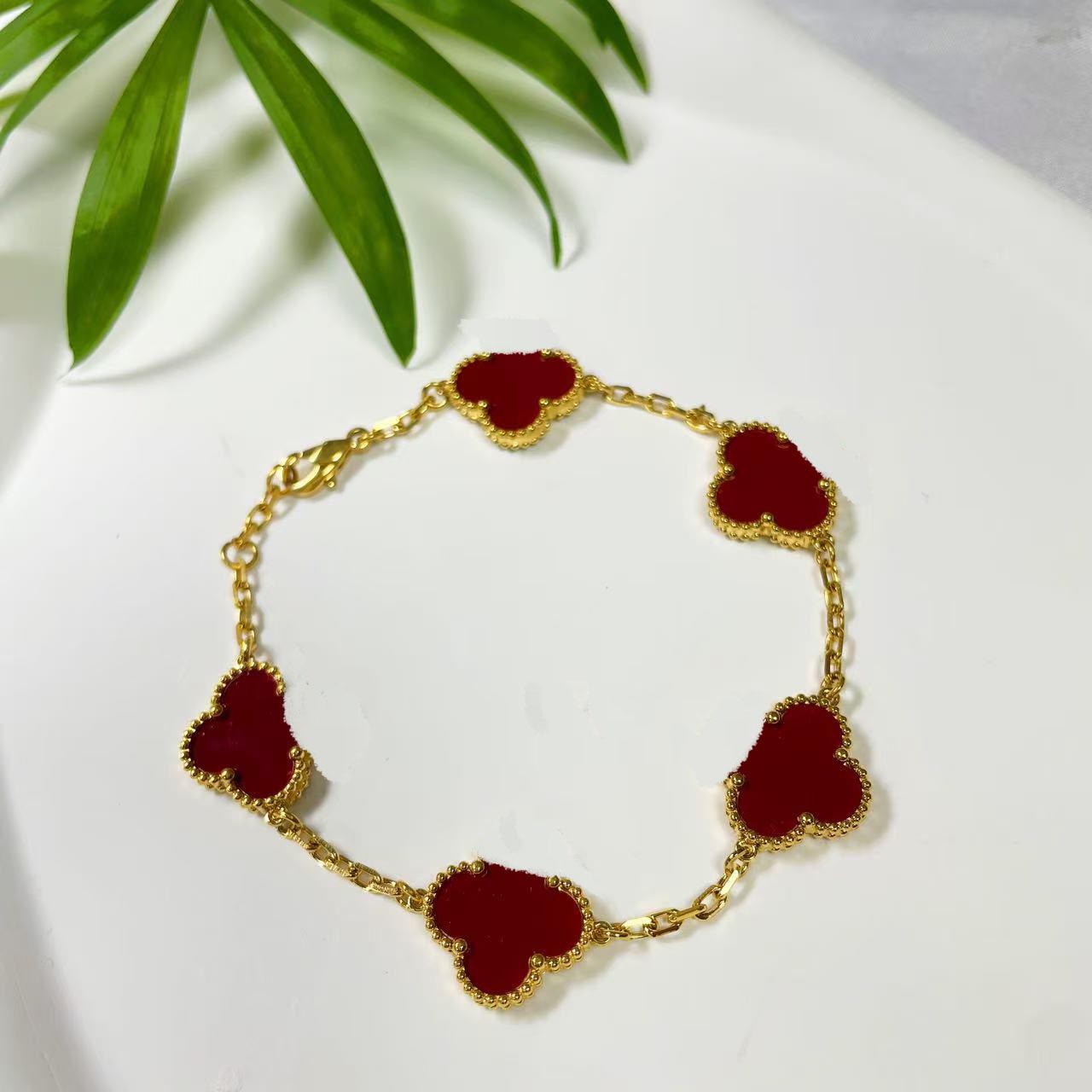 

Four-Leaf Clover 18K Gold Double-Sided Bracelet - Versatile and Elegant Design 18K Gold