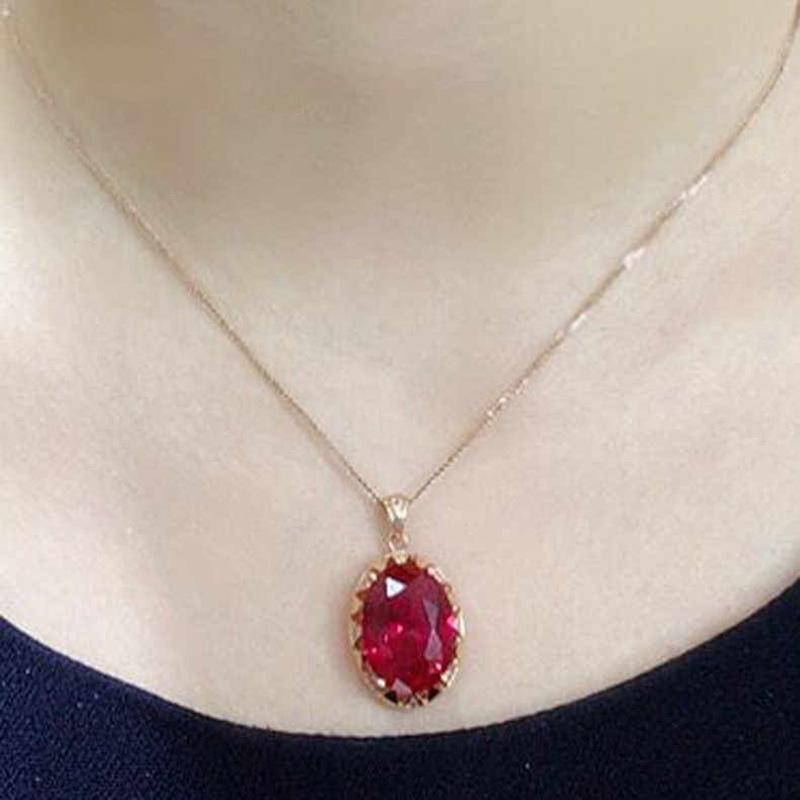 Exquisite Russian 585 Purple Gold Oval Redstone Pendant Luxury Light Luxury Design Rose Gold Plated Elegant Necklace