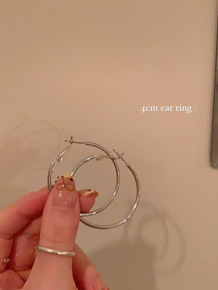 

2025 Summer Resort-Style Mori Sweet Petal Stud Earrings