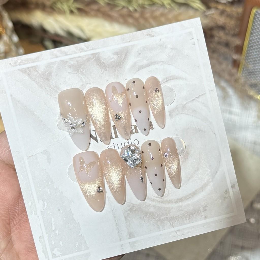 Handmade Press On Nail French Gentle Sweet Nude Cat Eye Hollowed-out Butterfly Diamond Long Pointed Oval Fake Nail Patch Artificial Nail Reusable