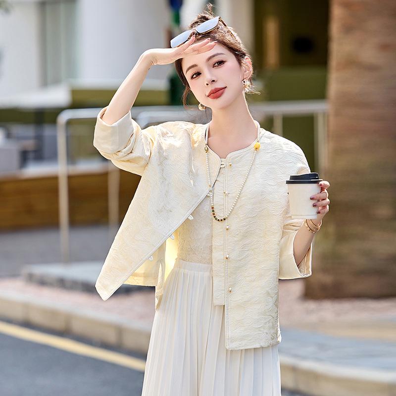 Spring 2025 Women's Chinese-Style Jacquard Round Neck Single-Breasted Short Jacket YB8863