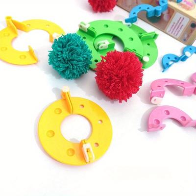 Knitted Ball Maker Tool - No Battery Needed, 2 Sizes (Small & Large) with 4 Color Options, Durable Plastic Craft Accessory for DIY Yarn Crafts