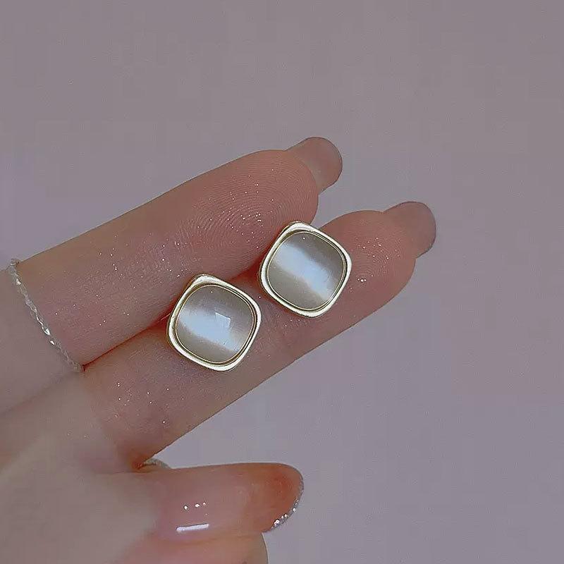 

Серьги с кошачьим глазом Новые модные серьги с нишевым дизайном и первоклассным темпераментом