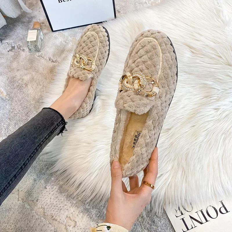 Fashion Women's Plush Flat Shoes Ladies Winter Slip on Furry Loafers Outdoor and Office Wear Fashion Chain Design Winter Warm Snow Boots