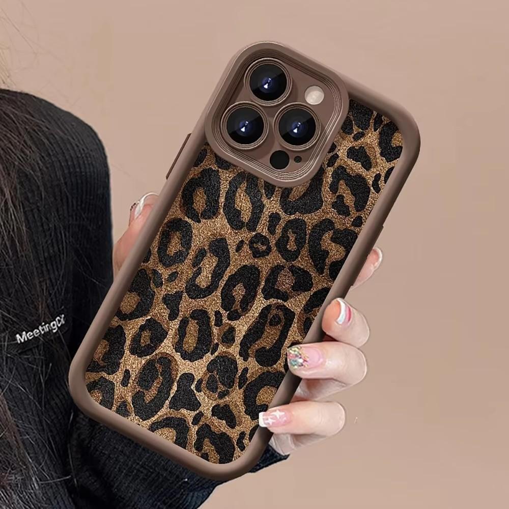 

Силиконовый чехол для телефона с леопардовым принтом для iPhone 16 15 14 13 12 11 Pro Max X XS XR 7 8 Plus SE2, противоударный чехол с мягким бампером For iPhone 16 Pro Max коричневый