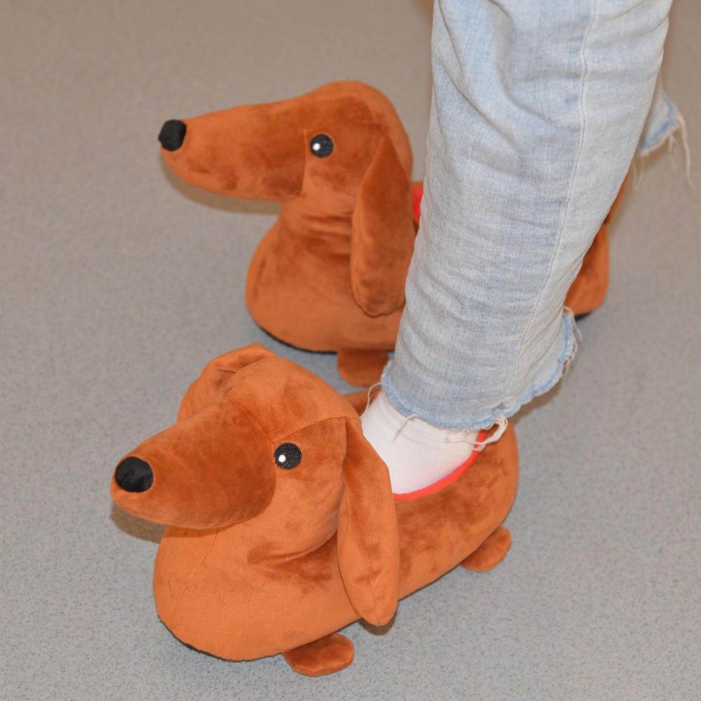 Dachshund Plush Slippers - Cozy Winter Bedroom Footwear