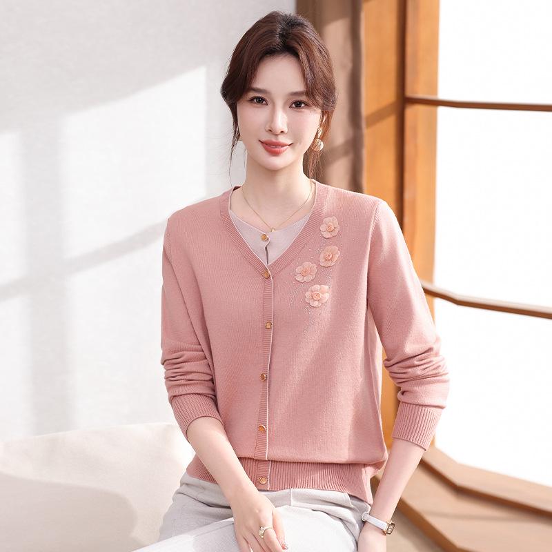 Elegant Spring Knit Top for Middle-Aged Women: New 2026 Style for Moms