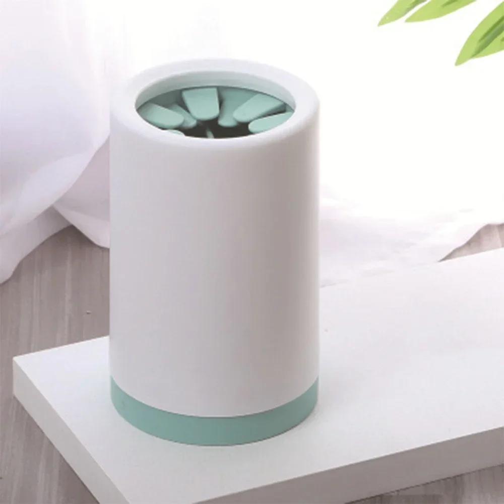 

Pet Foot Washer Cup Soft Silicone Foot Cup Cat Foot Cleaning Bucket Dog Paw Cleaner Cup Manual Quick Paw Wash Cleaner 8x13cm