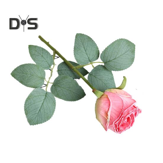 

Искусственная ветка цветка розы со стеблем с обожженным краем, зеленые листья, реалистичные многоразовые неувядающие украшения для дома, свадьбы, вечеринки, искусственные цветы, фото темно-розовый