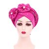 Einfarbige vorgebundene Kreuzwickel-Turban-Mütze mit Blumendekor und Strass-Kopfschal-Kappe Haaraccessoires