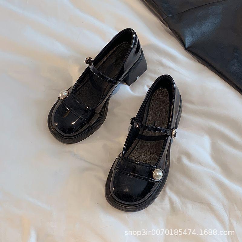 Francouzské mokasíny jaro a podzim nové boty na silném podpatku perlové slovo s burgundskými lodičkami Mary Jane na vysokém podpatku ženy