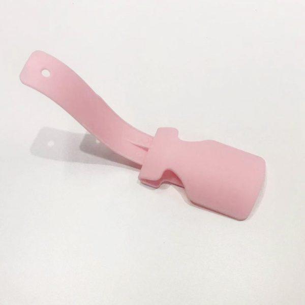 

ComfortEase Plastic Shoehorn - 5 Colors, No-Bend Easy Shoe-Wearing Tool розовый