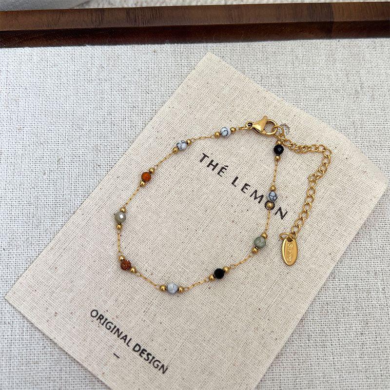 

Винтажное разноцветное ожерелье из камней и набор браслетов из бусин для женщин