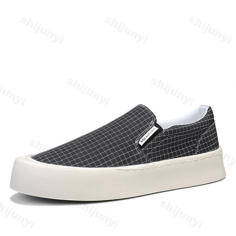 Fashion 2025 Spring New Men's Low Cut Thick Soled Canvas Shoes Slip on Fashion Trend Comfortable Lightweight Non slip Platform sneakers