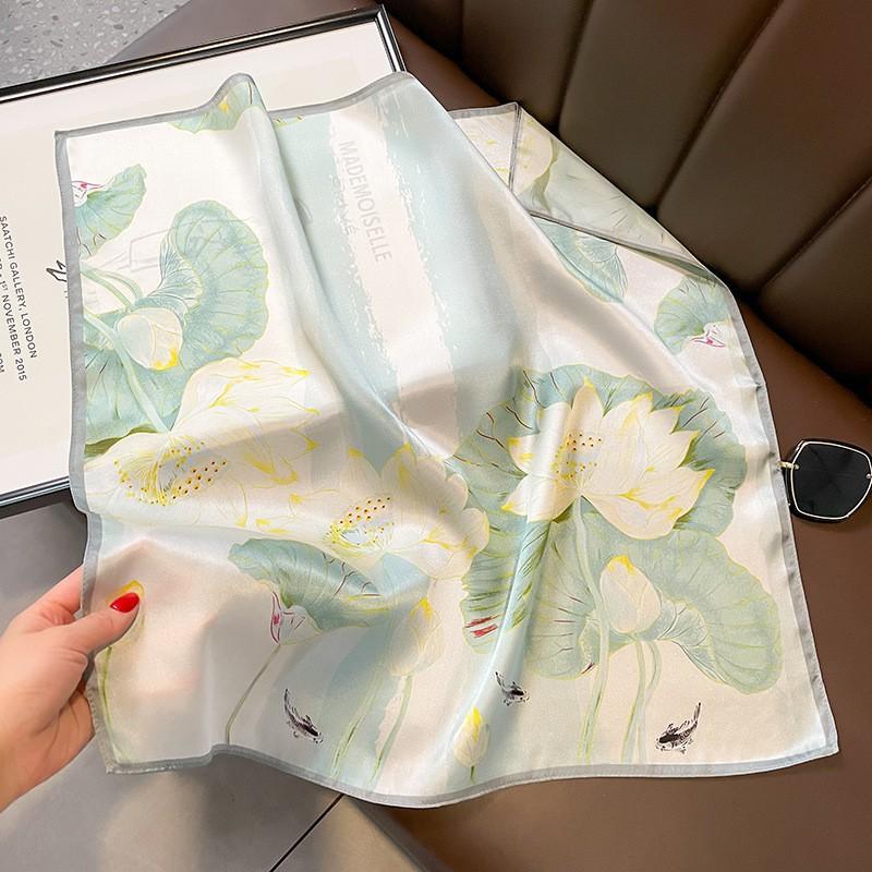 Lightweight China Style Lotus Flower 53 Mulberry Silk Scarf Women With Small Square Towel Binding Decoration Mom 53x53cm