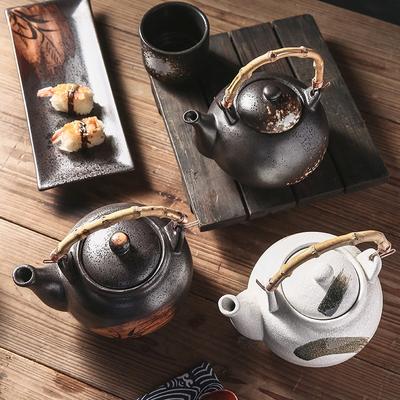 Keramik-Teekanne mit großem Fassungsvermögen und Rattangriff, Handbemalte Teegeschirre, Teekessel, Teekanne, Japanischer Stil
