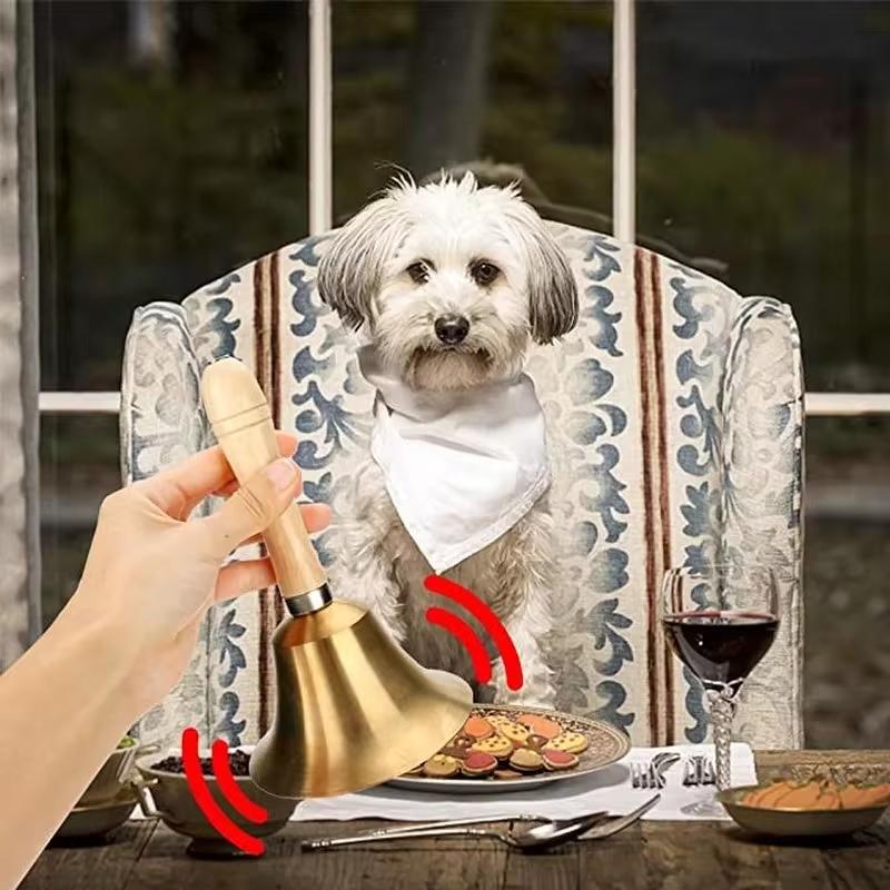 Weihnachtsglocken mit Weihnachtsmannmotiv, kreative Holzglocken, knackige Klingeltöne, Weihnachtsmann zieht Aufmerksamkeit auf sich, handgekurbelte Glocken