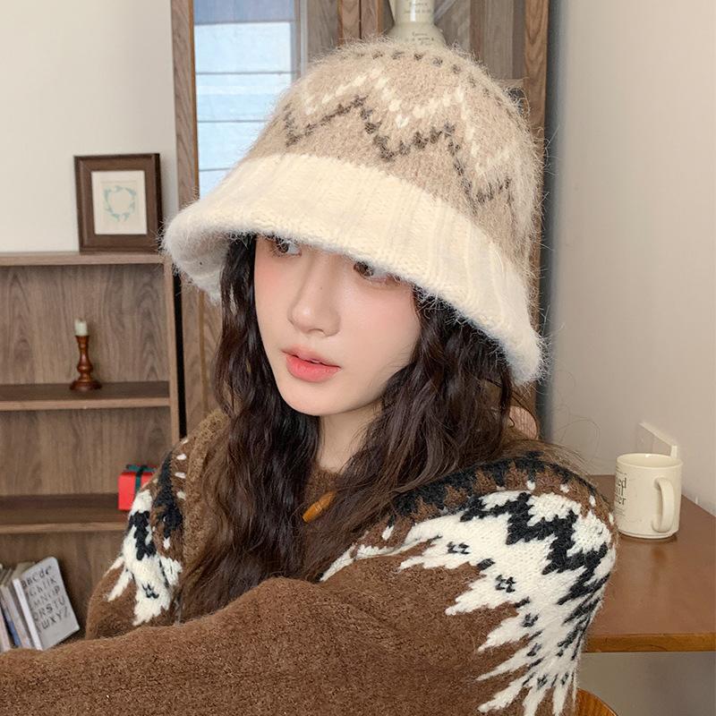 Bucket Hat Women's Autumn and Winter Light Luxury Style Versatile Bucket Hat Windproof Warmth Ear Protection Woolen Fisherman Hat