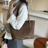 Simple Commuting and Leisure 2025 Winter New Solid Color Trend Fashion Large Capacity Trend Jitote Shoulder Women's Big Bag