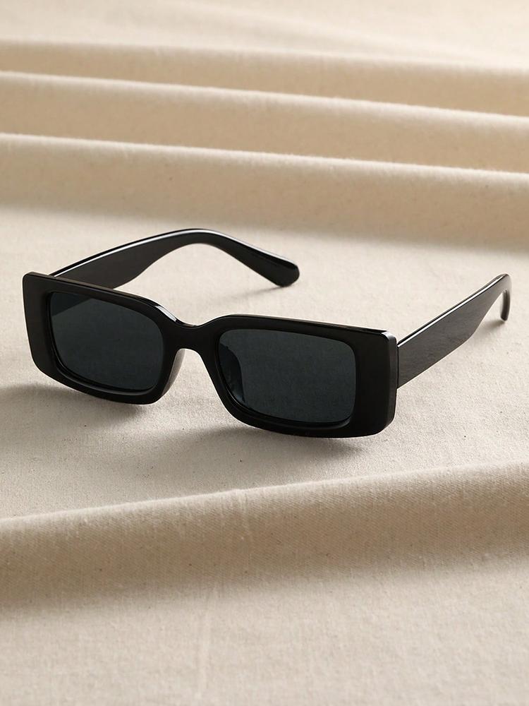 

1 Pc Unisex Plastic Square Fashion Sunglasses For Beach Play And Daily Photography