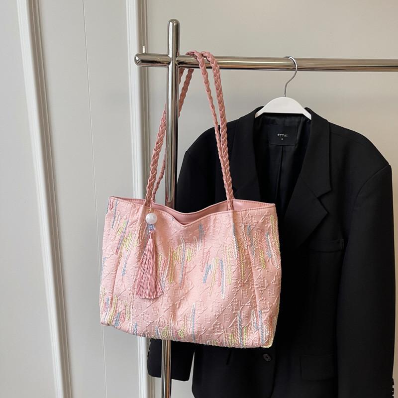 Large Capacity Fashionable Tote Bag For Women With Stylish Design And Versatile Use In Black Beige Yellow Blue And Pink