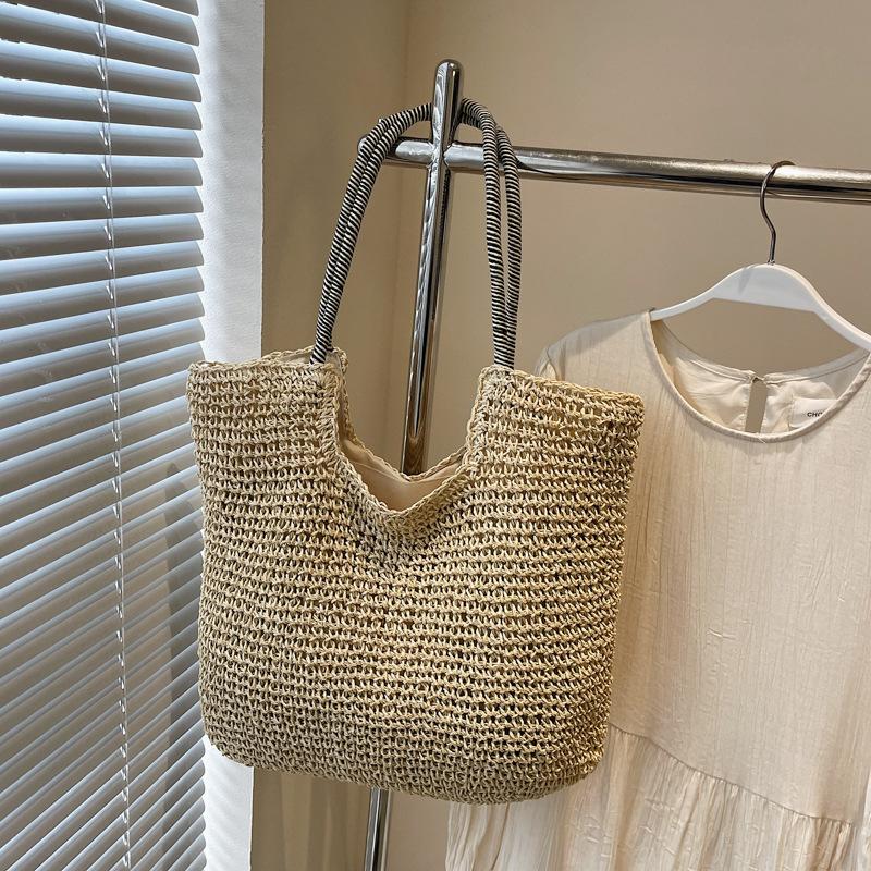 Hand-woven portable basket woven bag cartoon multicolored bow wind shoulder portable tote bag