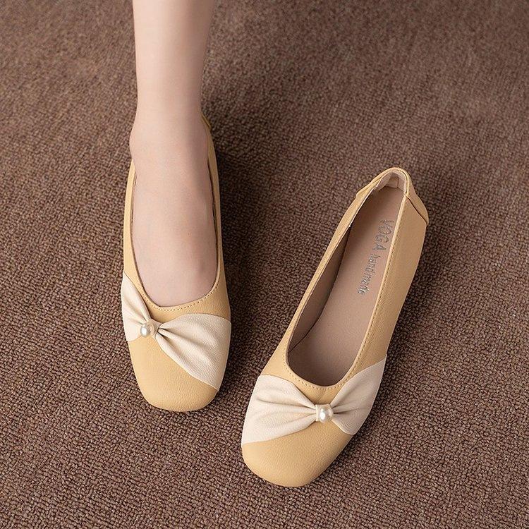 Xiaoxiangfeng Mary Jane Women's Shoes In the Autumn of 2025, New Shallow Mouth and Thin Small Man with Flat Soft Sole with Skirt Single Shoes