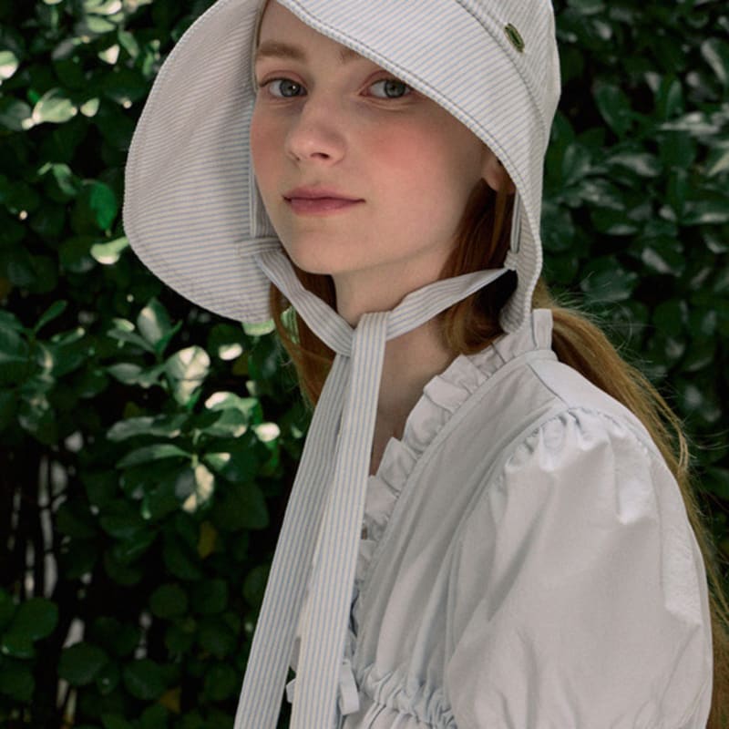 

NONLOCAL Ribbon Stripe Bonnet Hat - Light Blue Light Blue_FREE