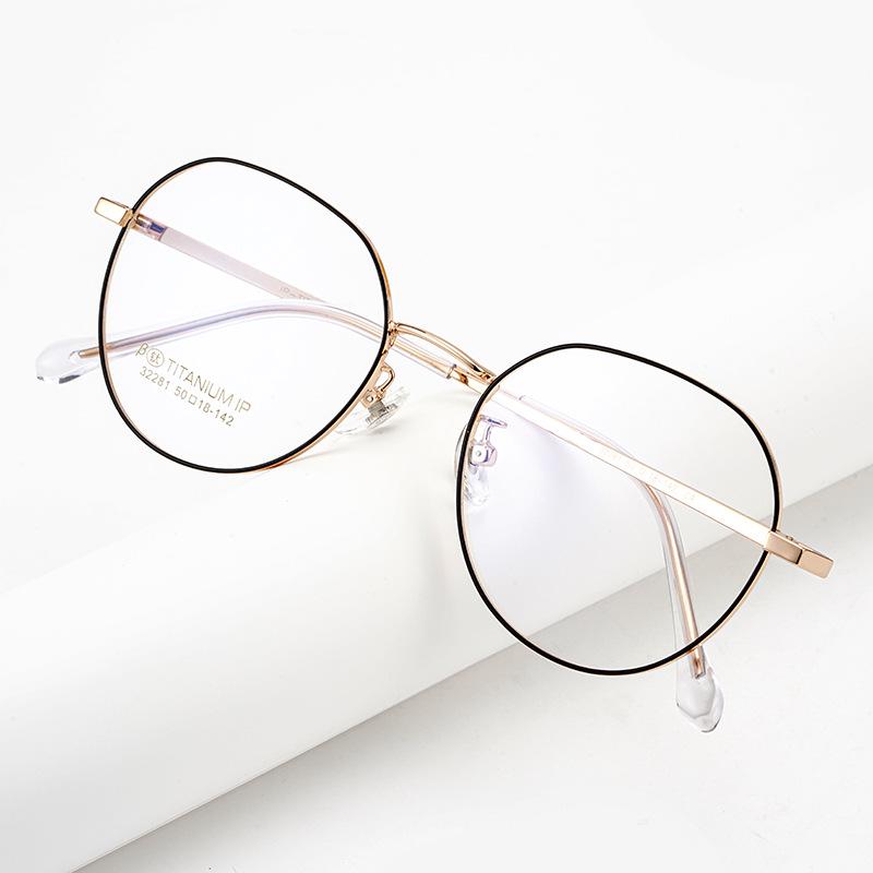 

Retro Round Ultra-Light Full-Rim Titanium Eyeglass Frame for Women (Myopia) 32281