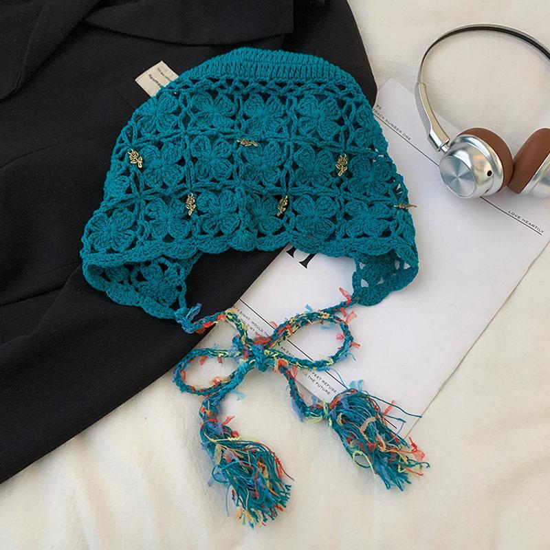 Ethnic Style Handmade Crochet Flower Tassel Cap for Women, Spring and Summer New Hollow Out Atmosphere Pullover Hat
